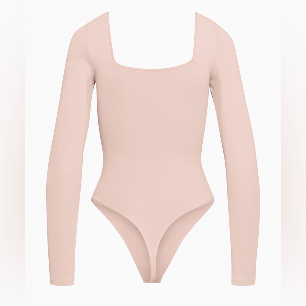 Aritzia contour long sleeve bodysuit bow pink size small